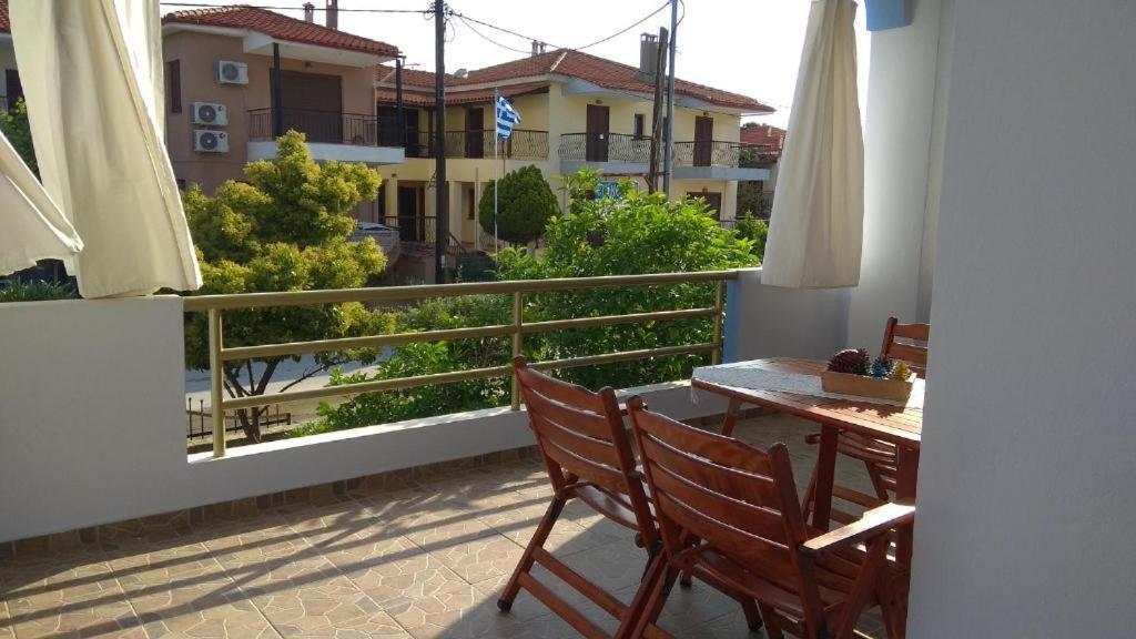 Επινειο/Epinio Appartement Nikiti  Buitenkant foto