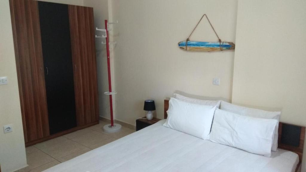 Επινειο/Epinio Appartement Nikiti  Buitenkant foto