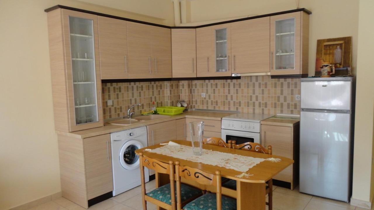 Επινειο/Epinio Appartement Nikiti  Buitenkant foto