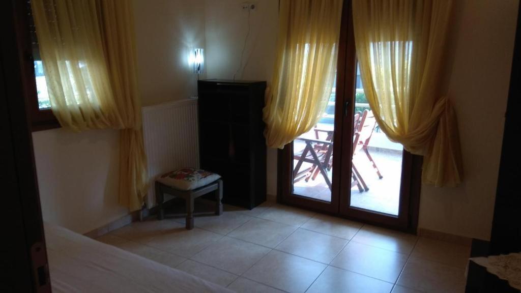 Επινειο/Epinio Appartement Nikiti  Buitenkant foto