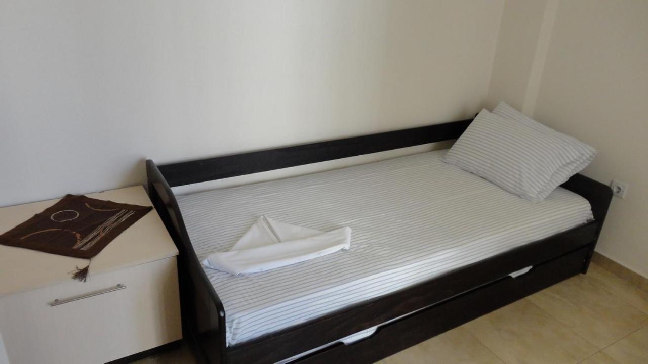 Επινειο/Epinio Appartement Nikiti  Buitenkant foto